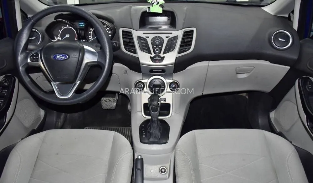 Ford Fiesta 2015 for Sale in Dubai Image-11