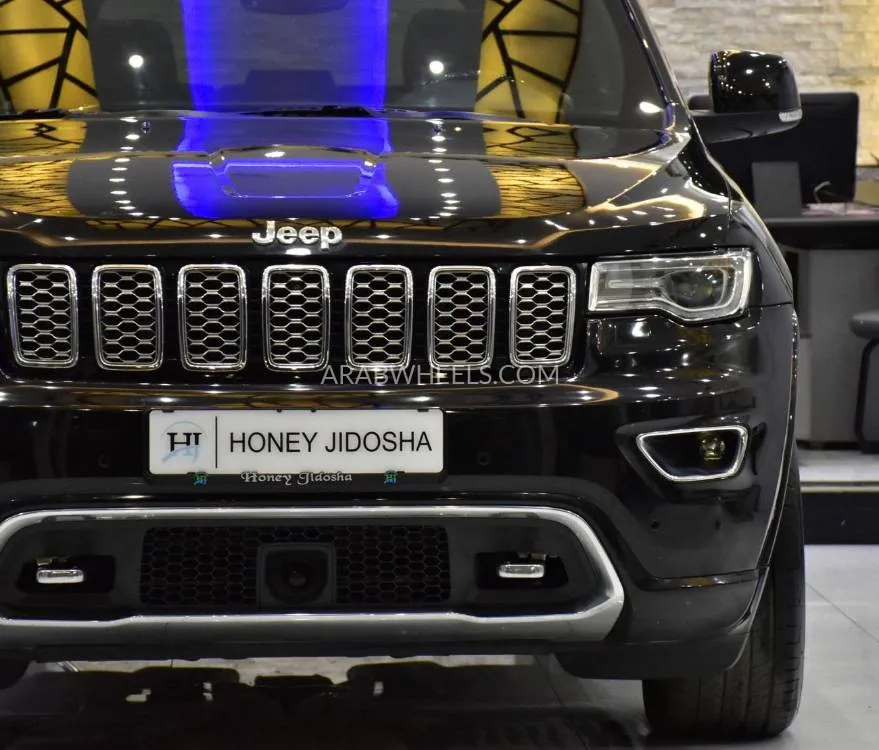 Jeep Cherokee 2018 for Sale in Dubai Image-4