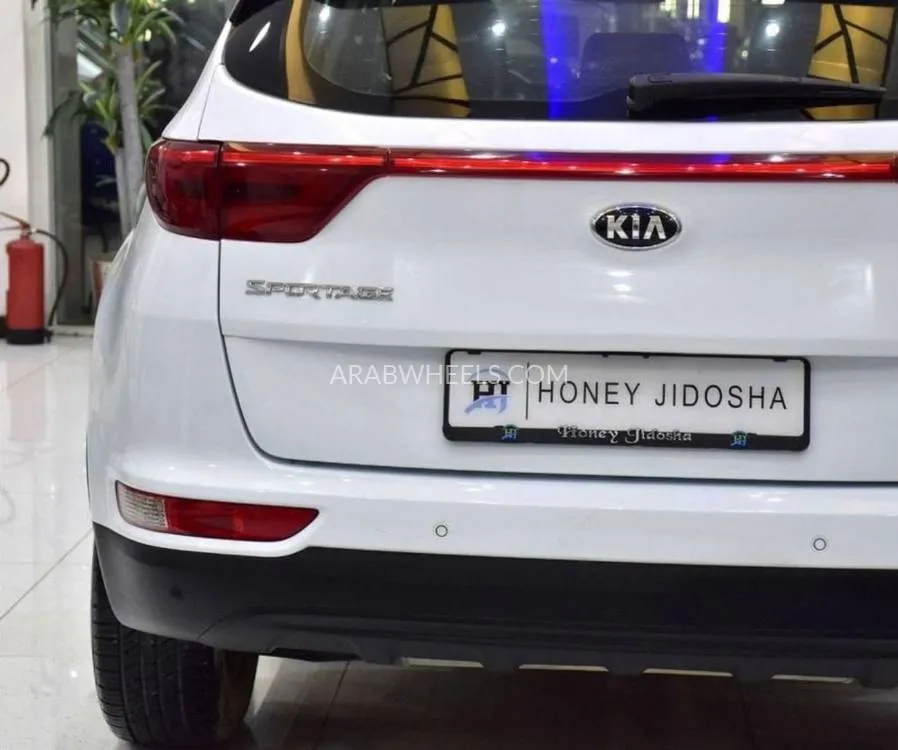 Kia Sportage 2017 for Sale in Dubai Image-8