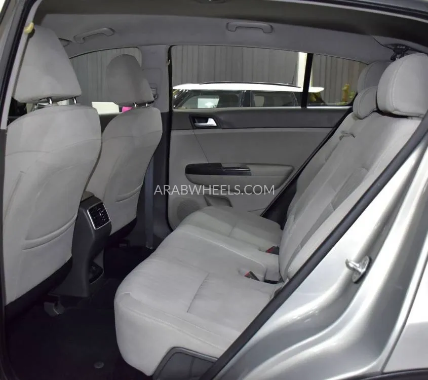 Kia Sportage 2018 for Sale in Dubai Image-15