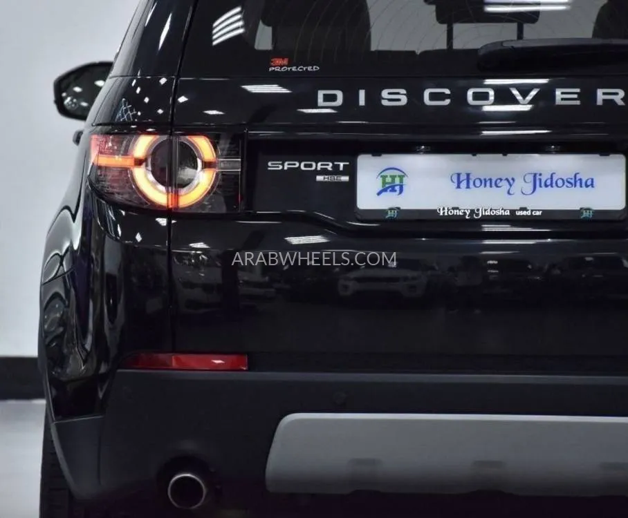 Land Rover Discovery Sport 2018 for Sale in Dubai Image-9