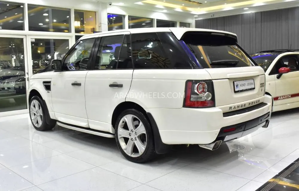 Land Rover Range Rover Sport 2010 for Sale in Dubai Image-7
