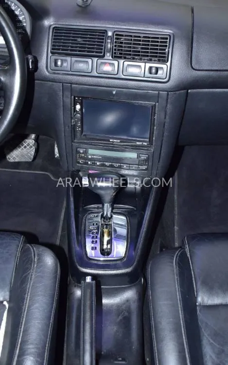 Volkswagen Golf 2003 for Sale in Dubai Image-14