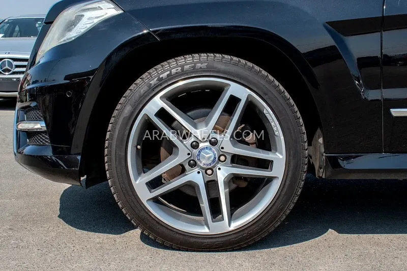 Mercedes Benz GLK Class 2013 for Sale in Dubai Image-10