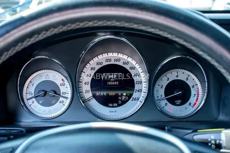 Mercedes Benz GLK Class 2013 for Sale in Dubai Image-13