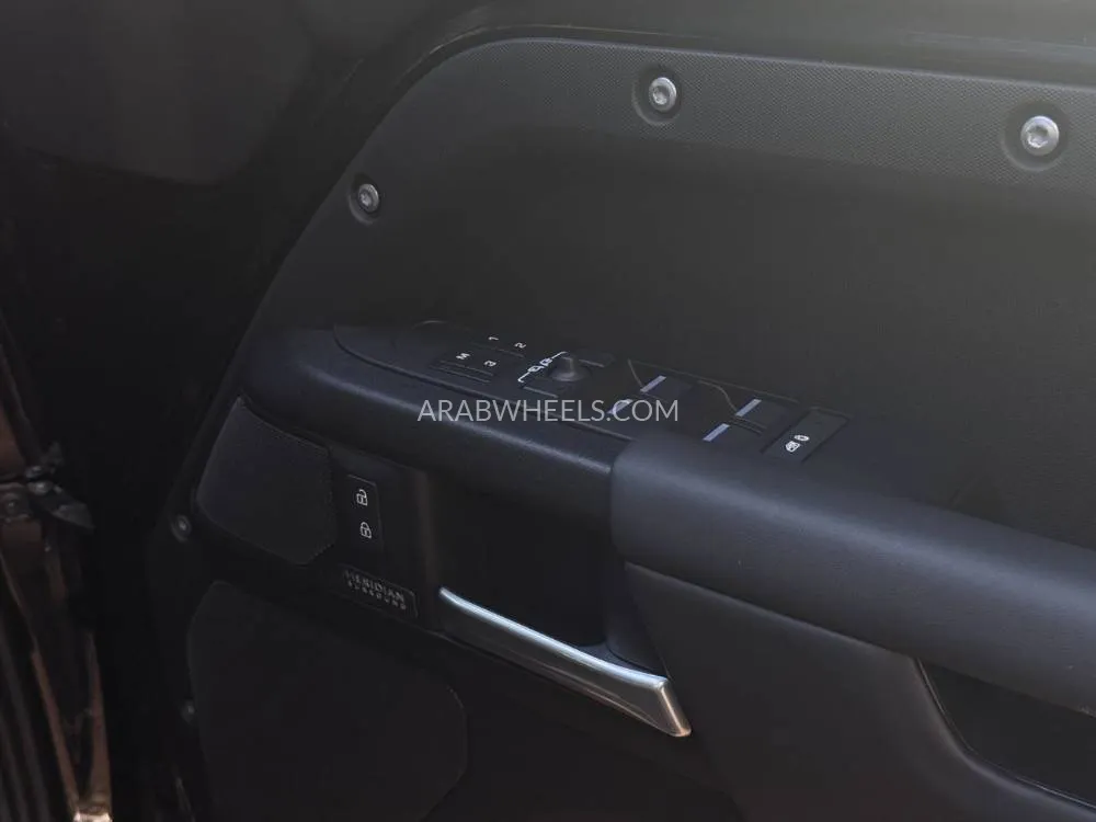 Land Rover Defender 2025 for Sale in Dubai Image-4