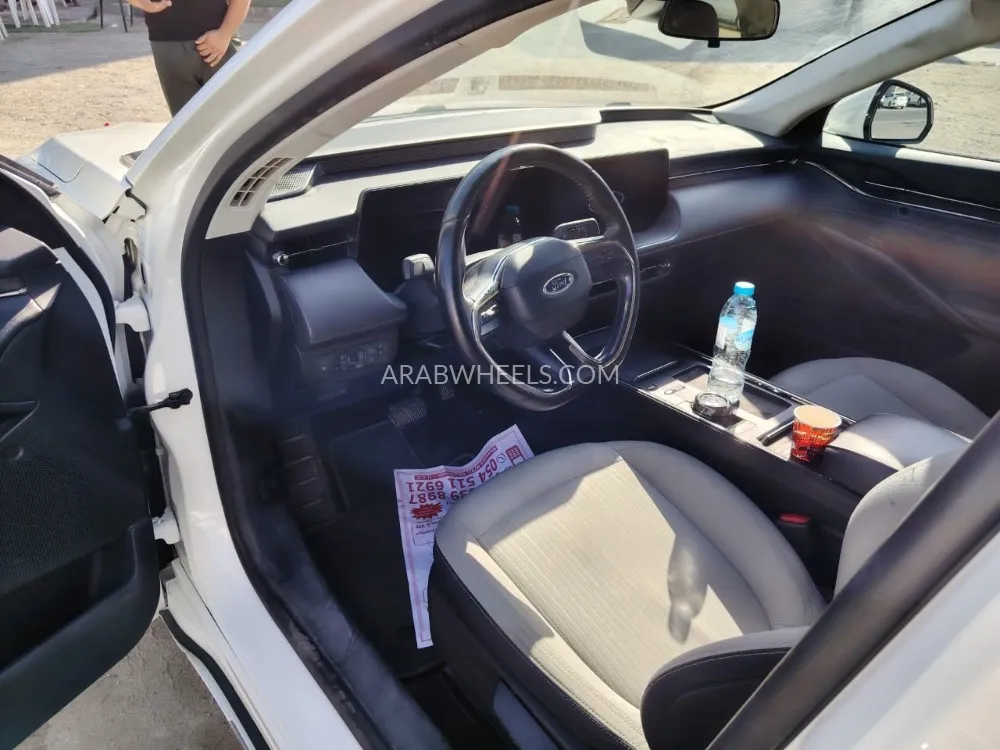 Ford Taurus 2023 for Sale in Abu Dhabi Image-4