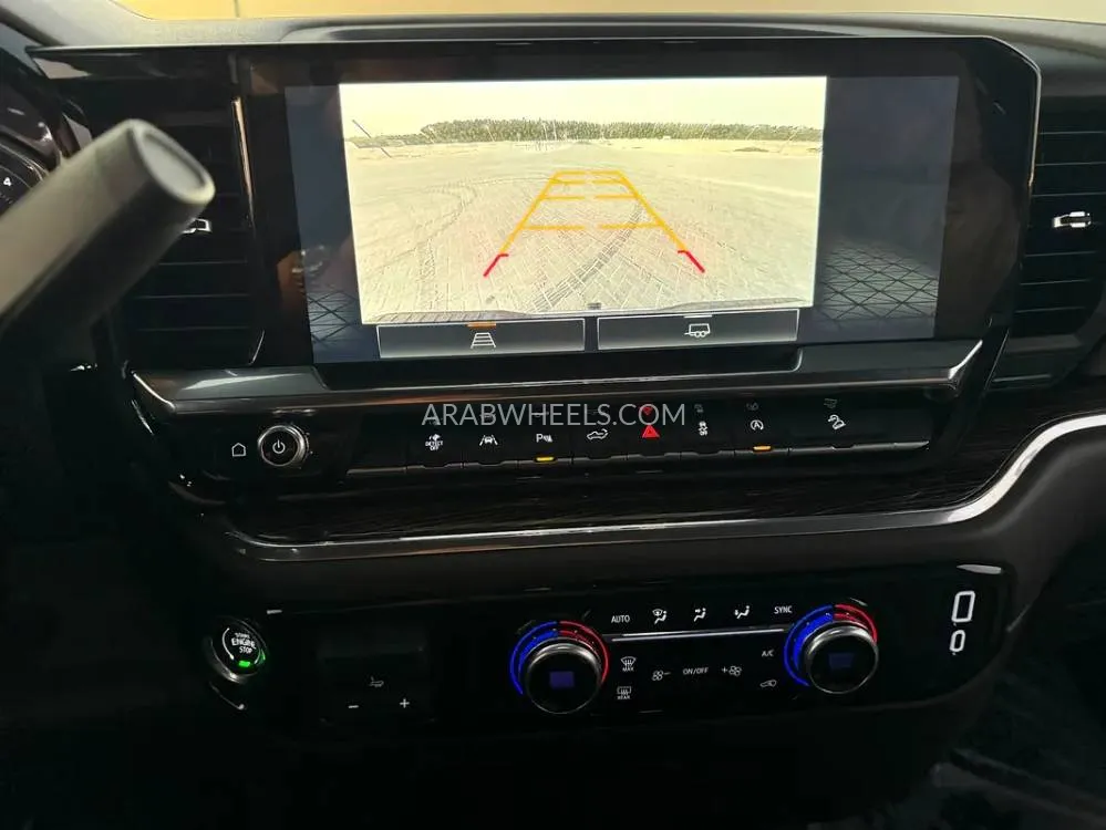 جي إم سي سييرا 2025 for Sale in الشارقة Image-14