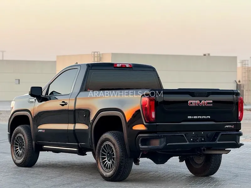 GMC Sierra 2022 for Sale in Sharjah Image-4