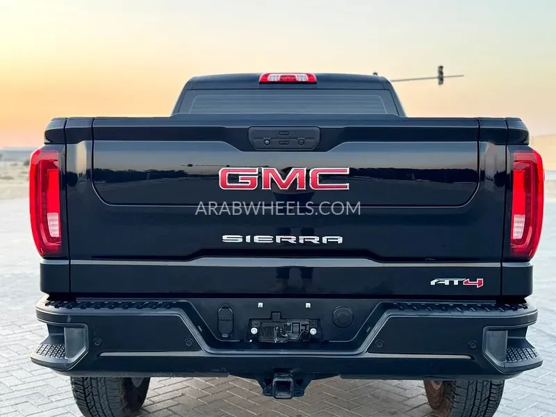 GMC Sierra 2022 for Sale in Sharjah Image-7
