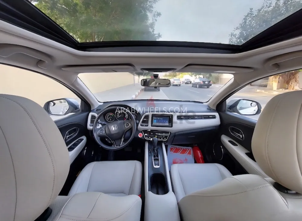 Honda HR-V 2020 for Sale in Dubai Image-6