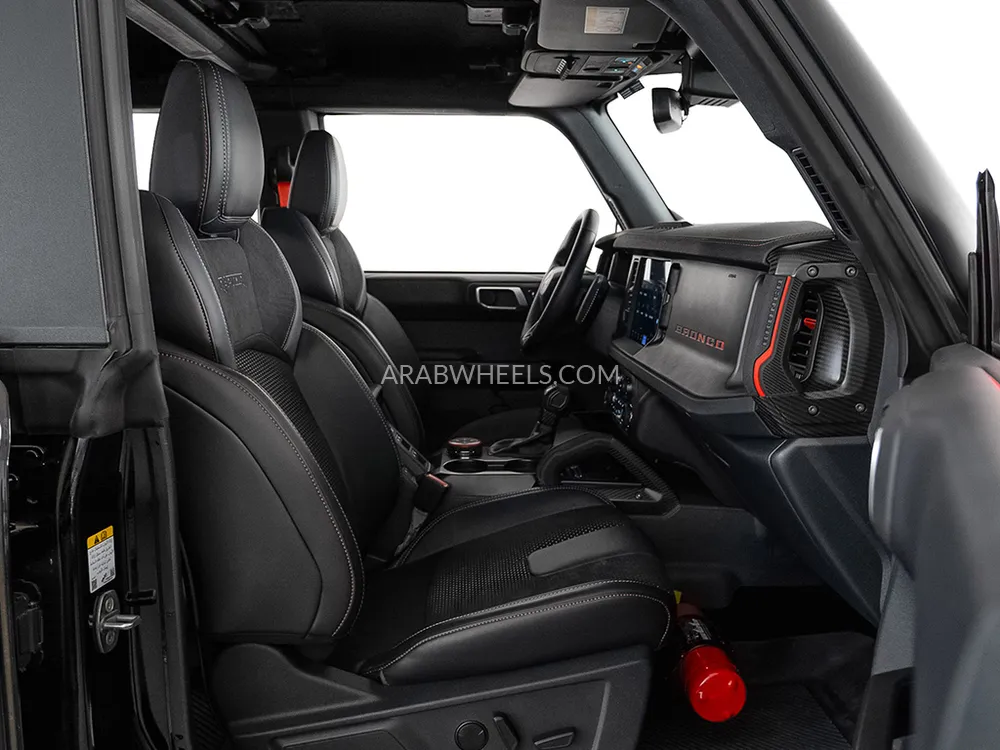 Ford Bronco 2025 for Sale in Dubai Image-8