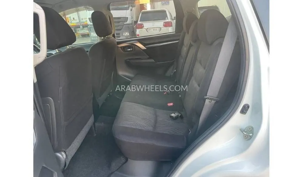 ميتسوبيشي باجيرو 2017 for Sale in دبي Image-18