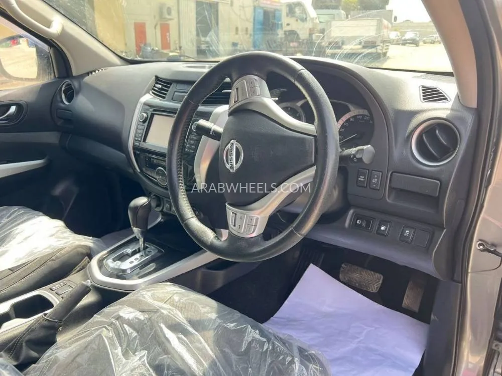 Nissan Navara 2017 for Sale in Dubai Image-11