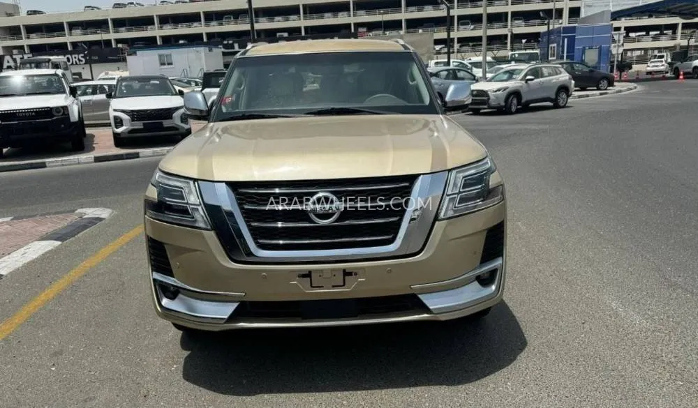 Nissan Patrol 2012 for Sale in Dubai Image-7