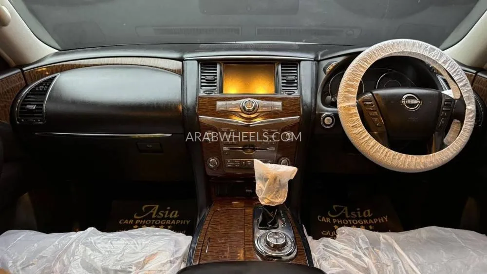 Nissan Patrol 2024 for Sale in Dubai Image-12