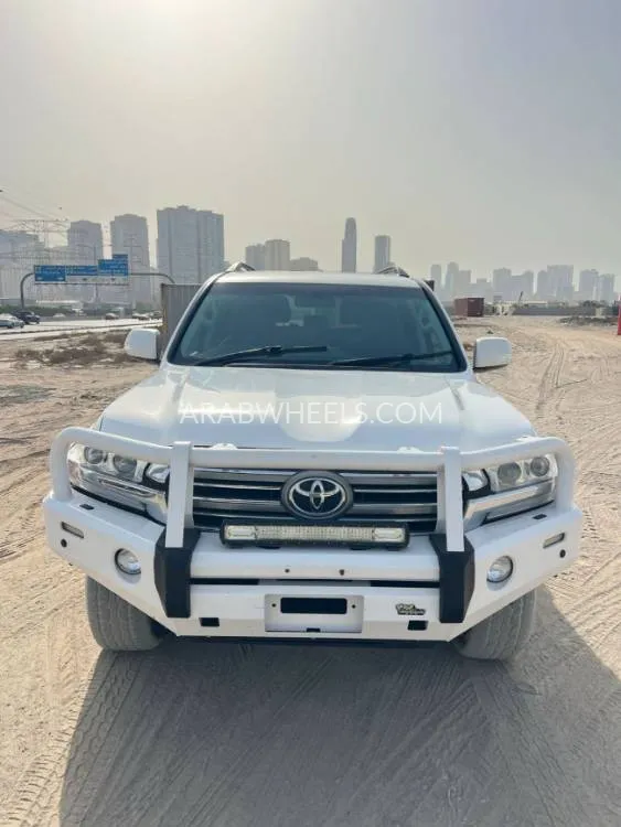 Toyota Land Cruiser 2017 for Sale in Dubai Image-3