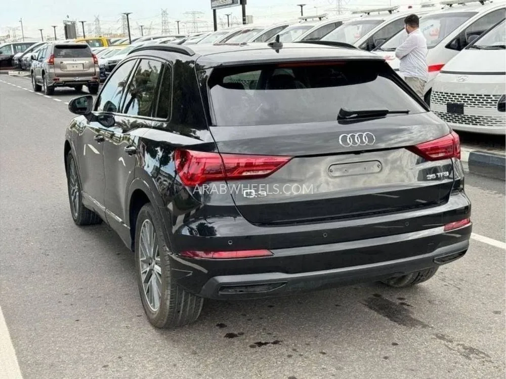 Audi Q3 2020 for Sale in Dubai Image-3