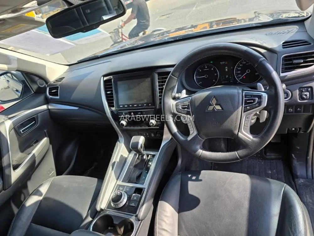 ميتسوبيشي باجيرو سبورت 2021 for Sale in دبي Image-9