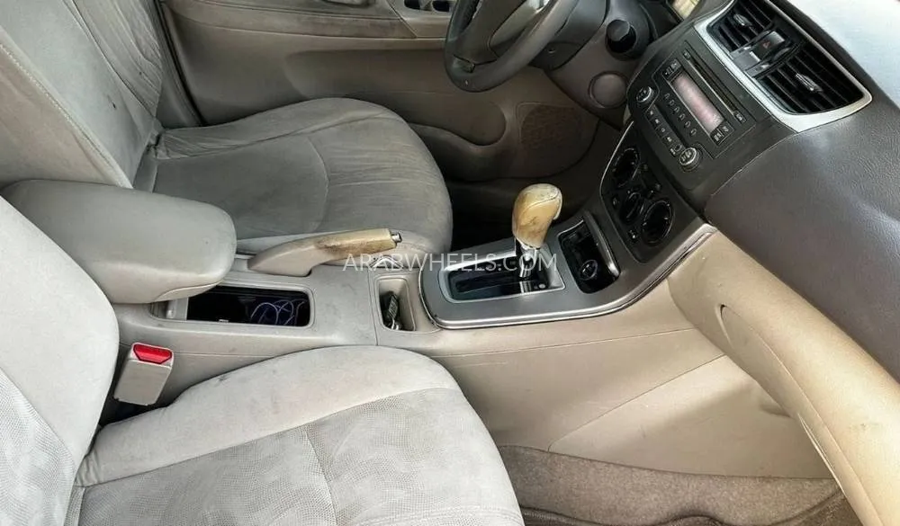 Nissan Sentra 2013 for Sale in Dubai Image-13
