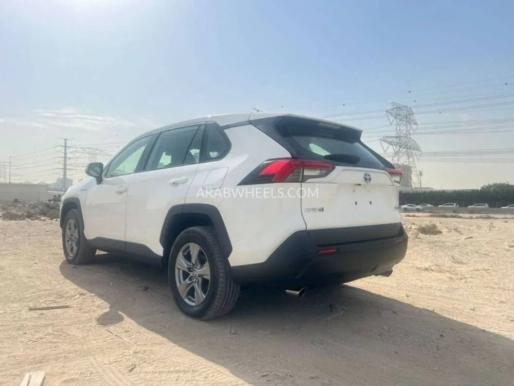 Toyota Rav4 2022 for Sale in Dubai Image-4