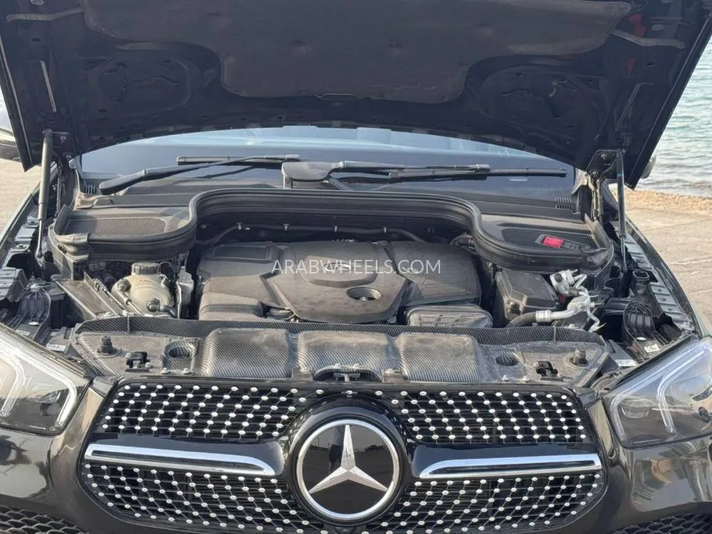 Mercedes Benz GLE Class 2020 for Sale in Dubai Image-18