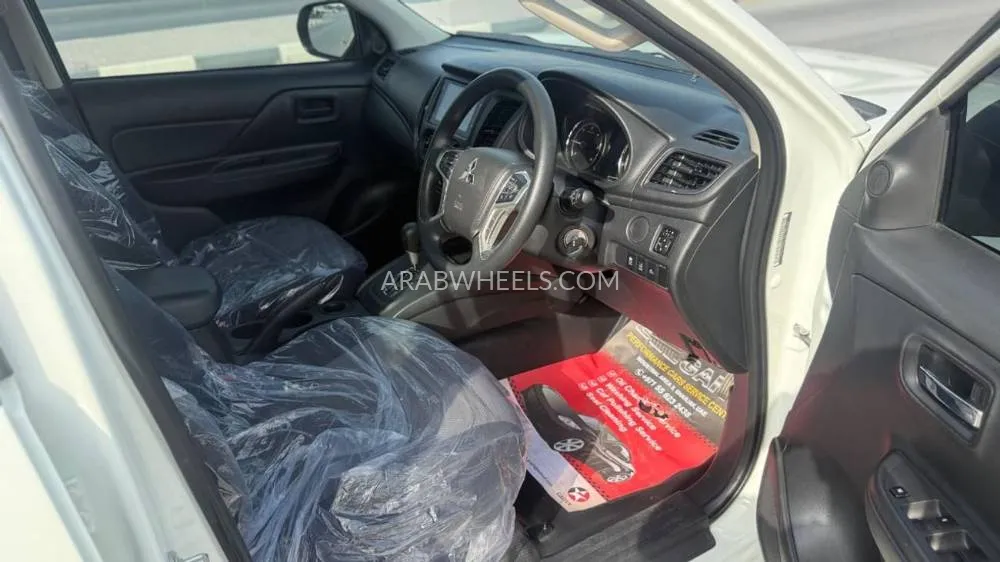 Mitsubishi Triton 2023 for Sale in Dubai Image-16