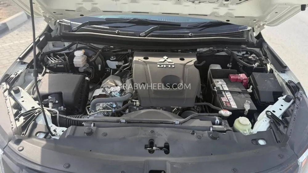 Mitsubishi Triton 2023 for Sale in Dubai Image-19