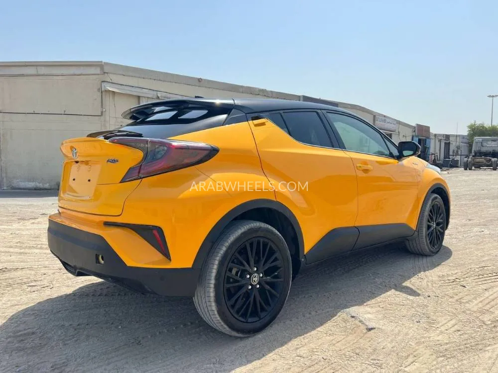 Toyota C-HR 2017 for Sale in Dubai Image-4