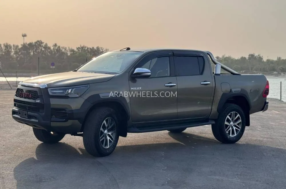 Toyota Hilux 2022 for Sale in Dubai Image-2