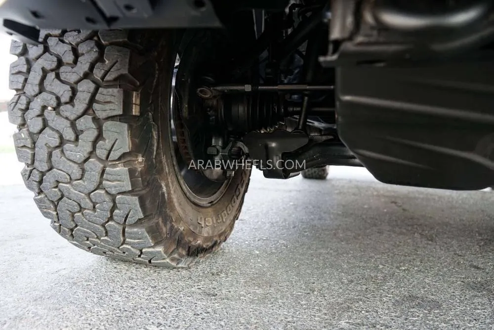 Toyota Hilux 2023 for Sale in Dubai Image-24