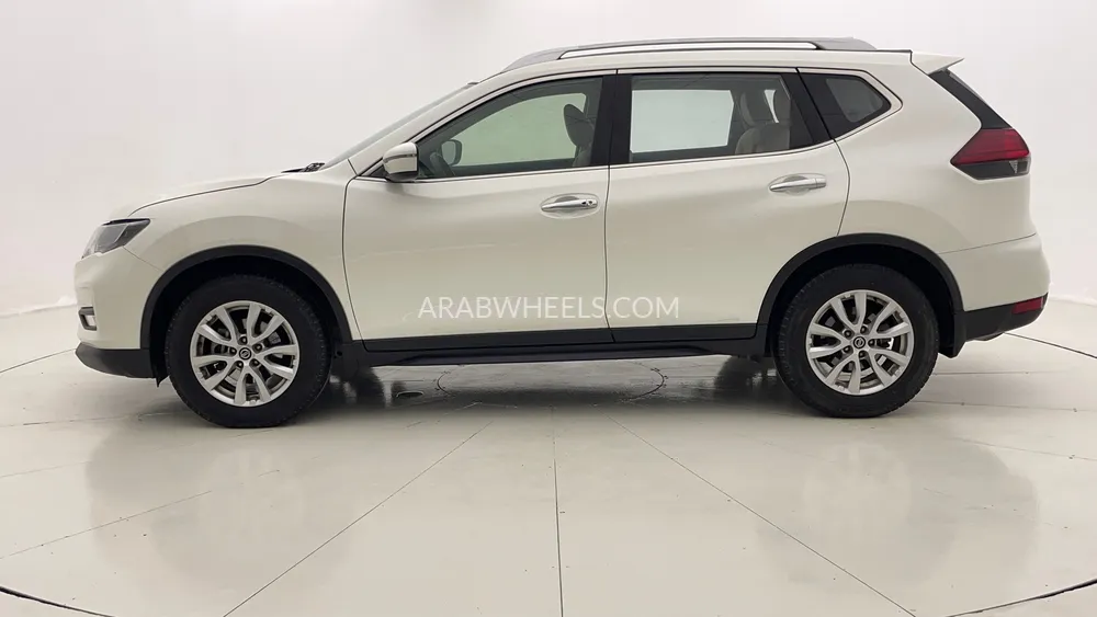 Nissan X-Trail 2022 for Sale in Dubai Image-6