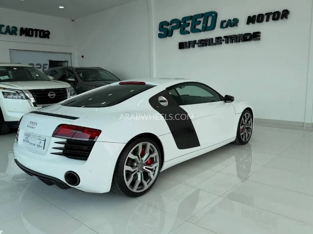 Audi R8 2014 for Sale in Abu Dhabi Image-8