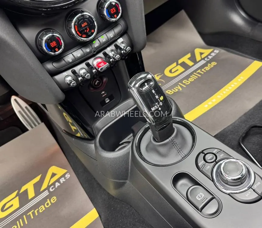 Mini Cooper 2024 for Sale in Dubai Image-10