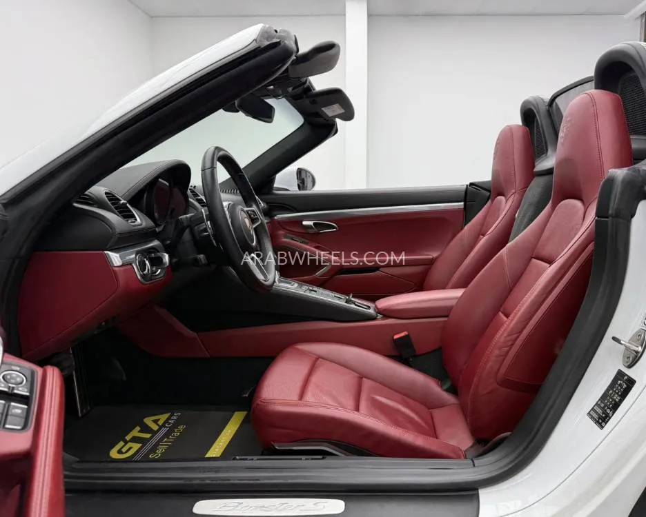 بورشه بوكستر 2018 for Sale in دبي Image-11