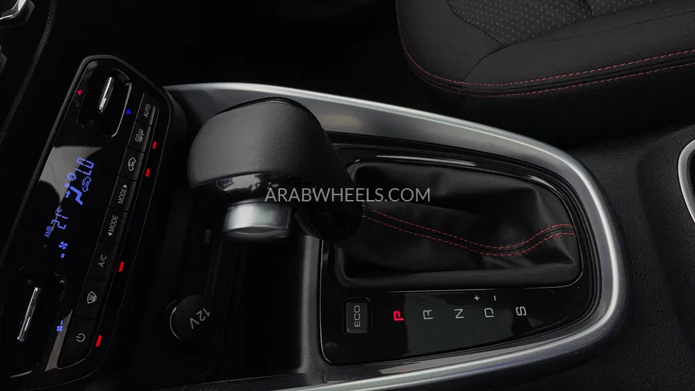 Chevrolet Groove 2023 for Sale in Dubai Image-18