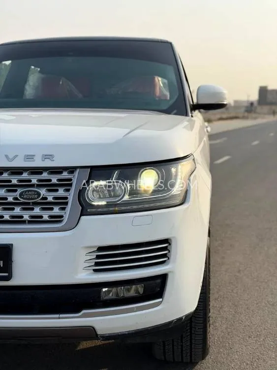 Land Rover Range Rover Evoque 2015 for Sale in Sharjah Image-4