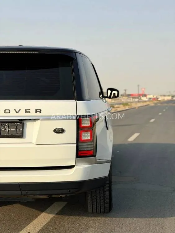 Land Rover Range Rover Evoque 2015 for Sale in Sharjah Image-8
