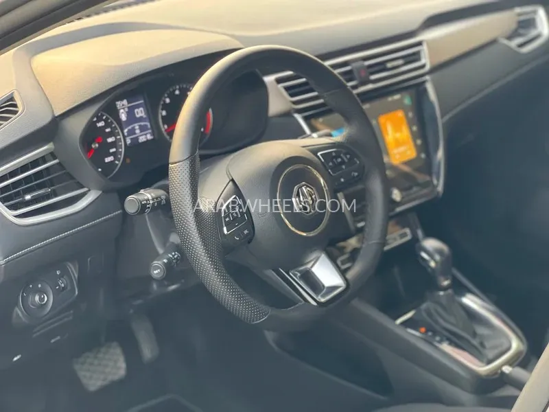 MG 1.5 AT COM 2024 for Sale in Sharjah Image-12