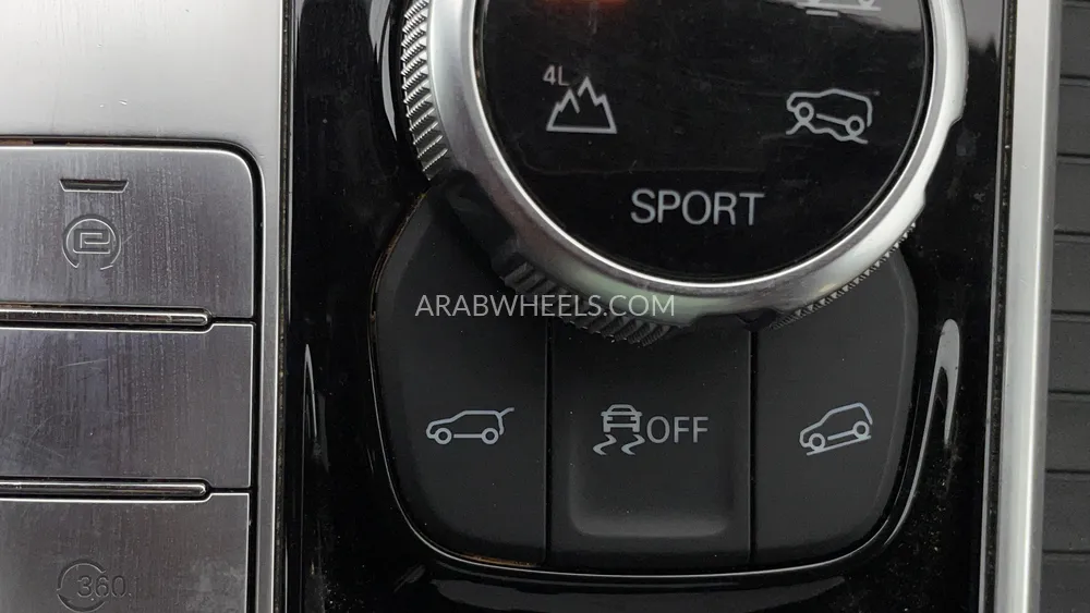 إم جي RX8 2023 for Sale in دبي Image-50