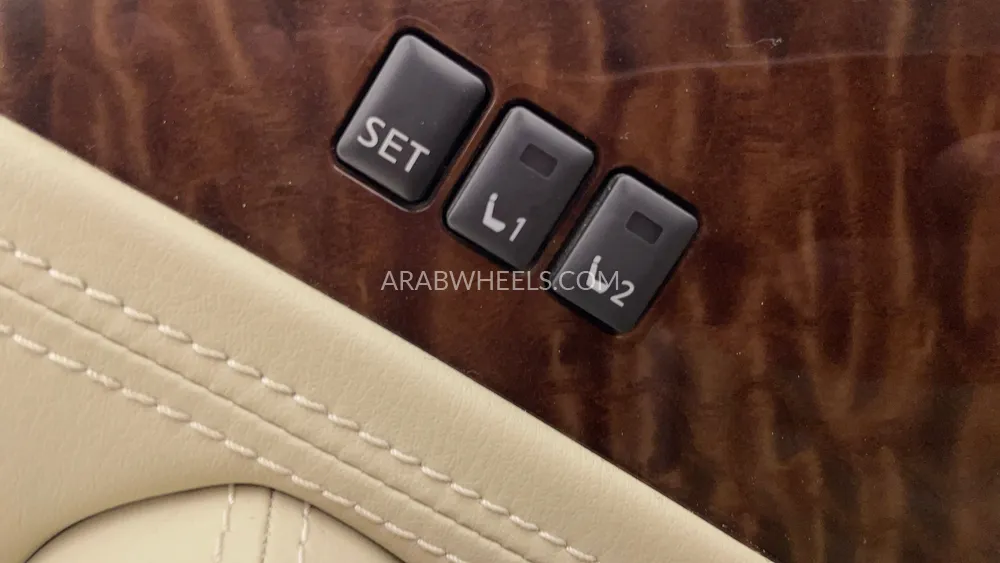 Nissan Patrol 2018 for Sale in Dubai Image-48