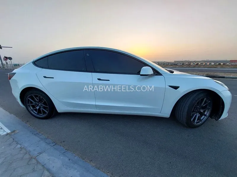 تسلا موديل 3 2021 for Sale in الشارقة Image-3