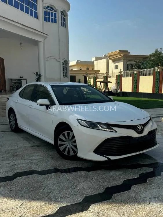 Toyota Camry 2019 for Sale in Dubai Image-12