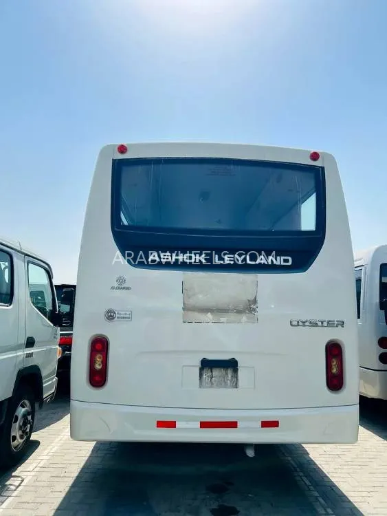 Ashok Leyland Oyster 2021 for Sale in Sharjah Image-2