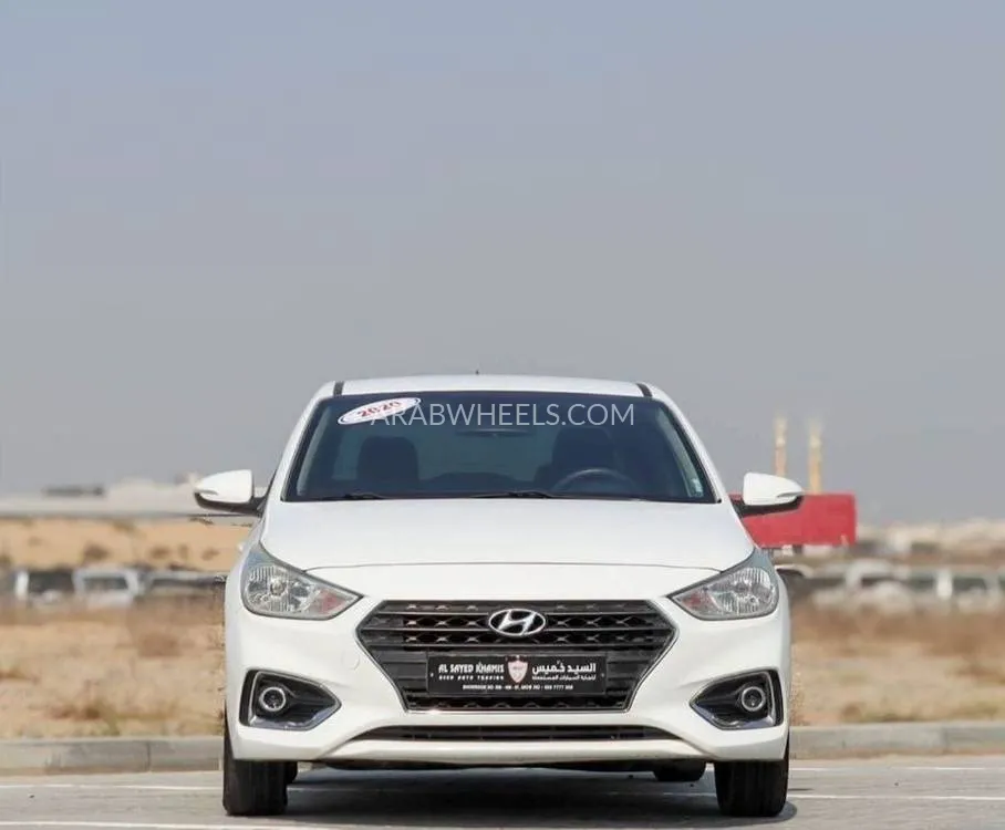 Hyundai Accent 2020 for Sale in Sharjah Image-2