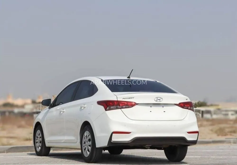 Hyundai Accent 2020 for Sale in Sharjah Image-4