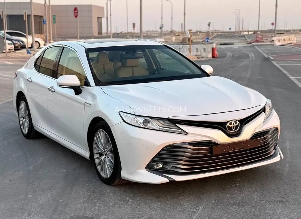 Toyota Camry 2019 for Sale in Abu Dhabi Image-3