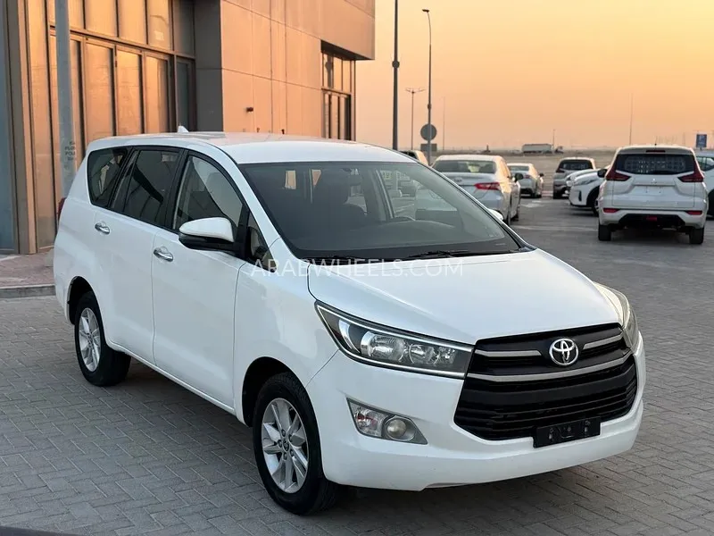 Toyota Innova 2020 for Sale in Abu Dhabi Image-3