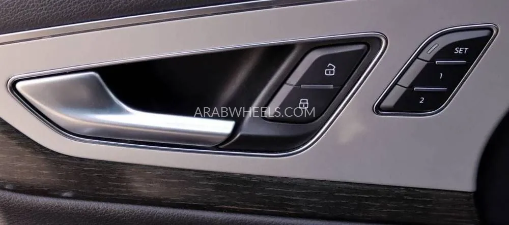 أودي Q7 2017 for Sale in الشارقة Image-22