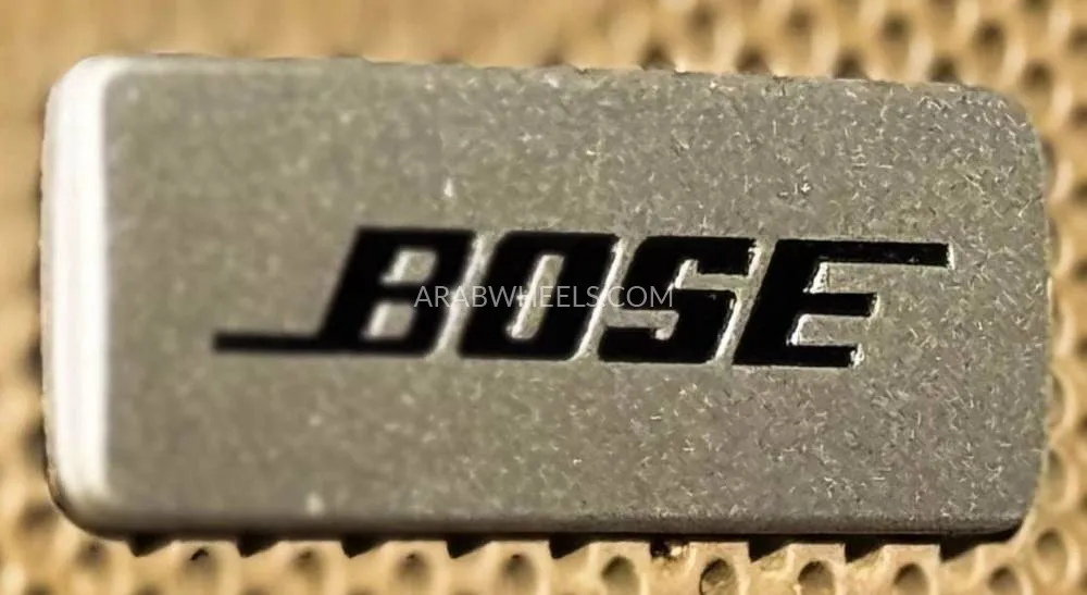 GMC Yukon XL 2020 for Sale in Sharjah Image-18